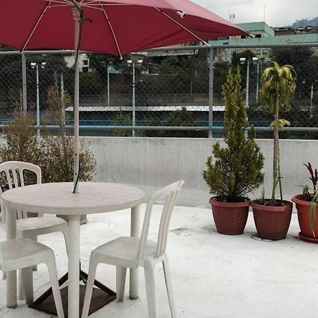 Отель Tin House Кито Экстерьер фото