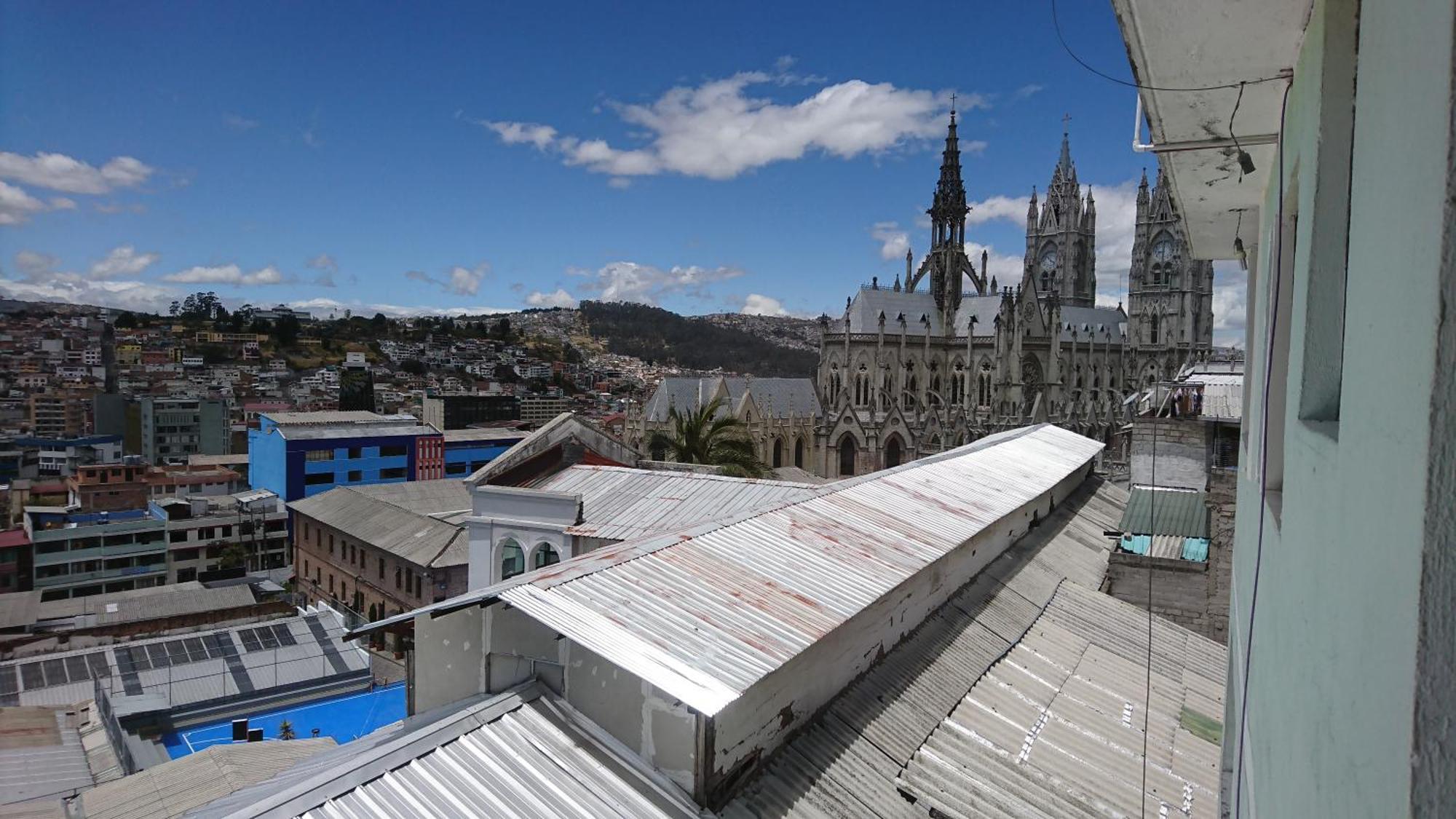 Отель Tin House Кито Экстерьер фото