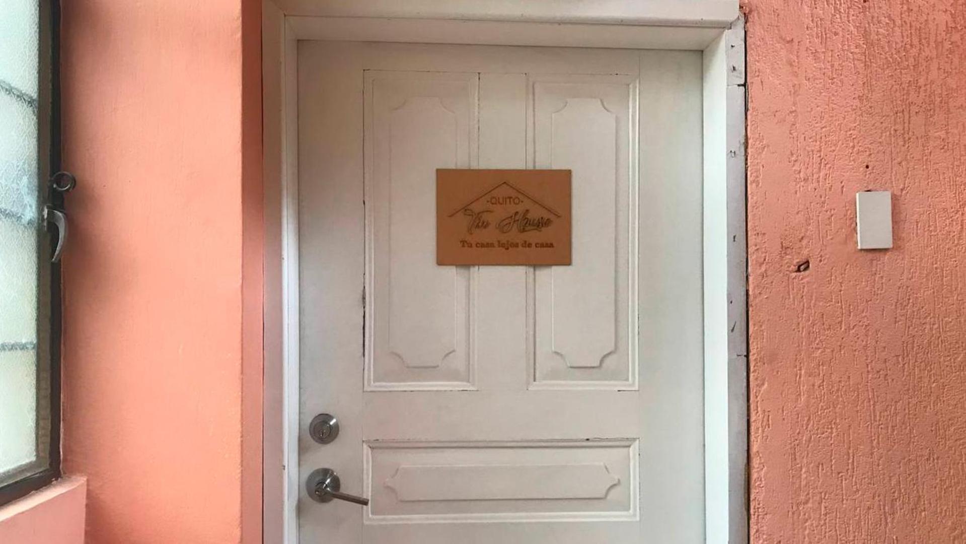 Отель Tin House Кито Экстерьер фото