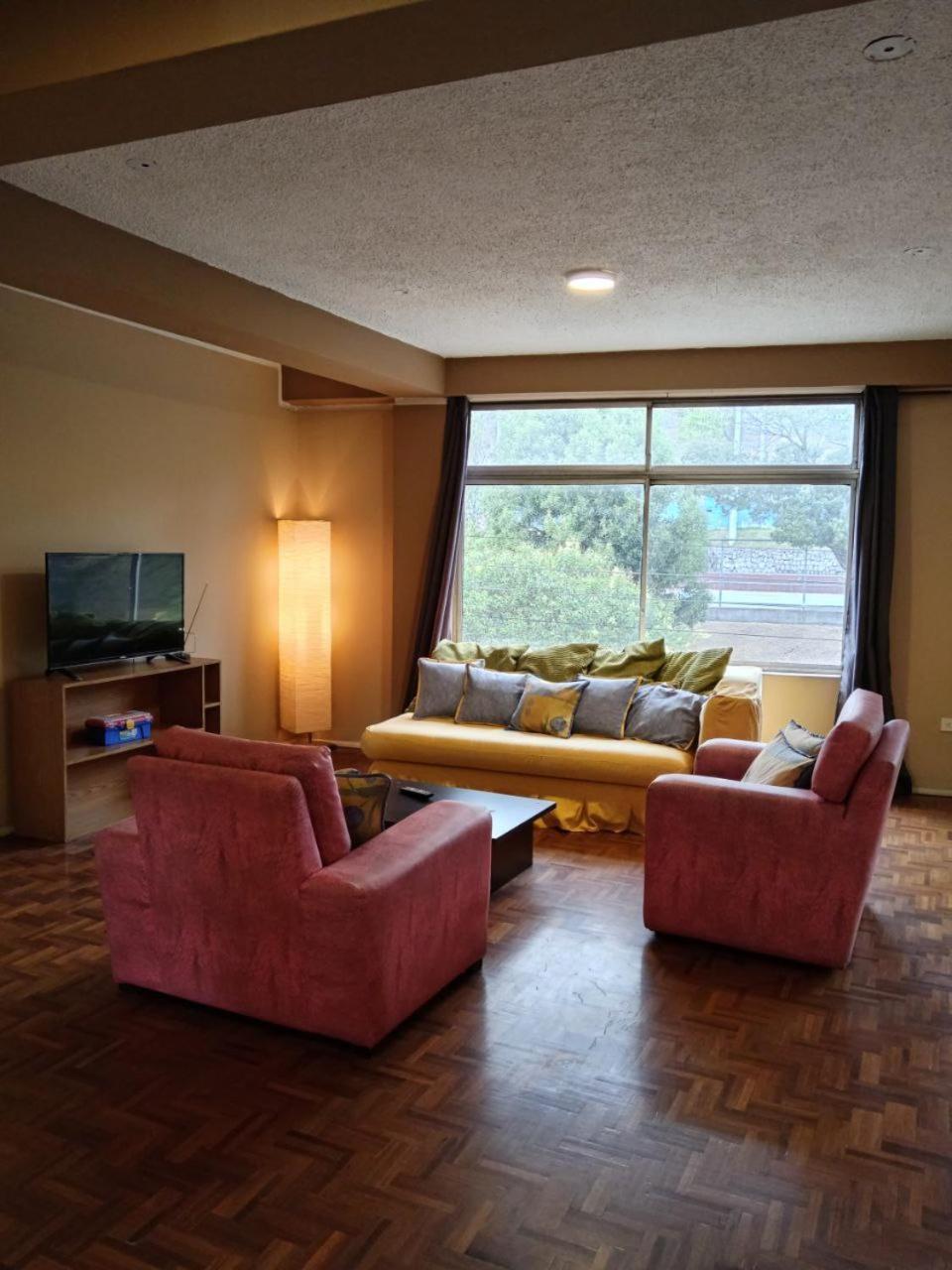 Отель Tin House Кито Экстерьер фото